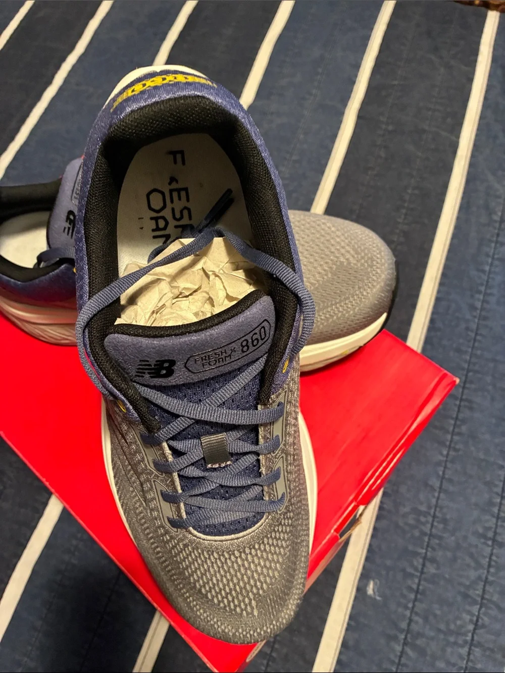 New Balance Men's Gray and Blue Fresh Foam 860 Athletic Shoes